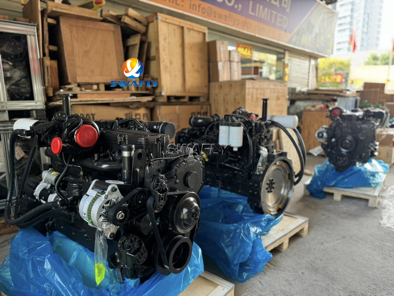 Expédition réussie de trois moteurs Cummins SAA6D114E-3 pour les excavatrices Komatsu PC300-8 et PC300-8MO